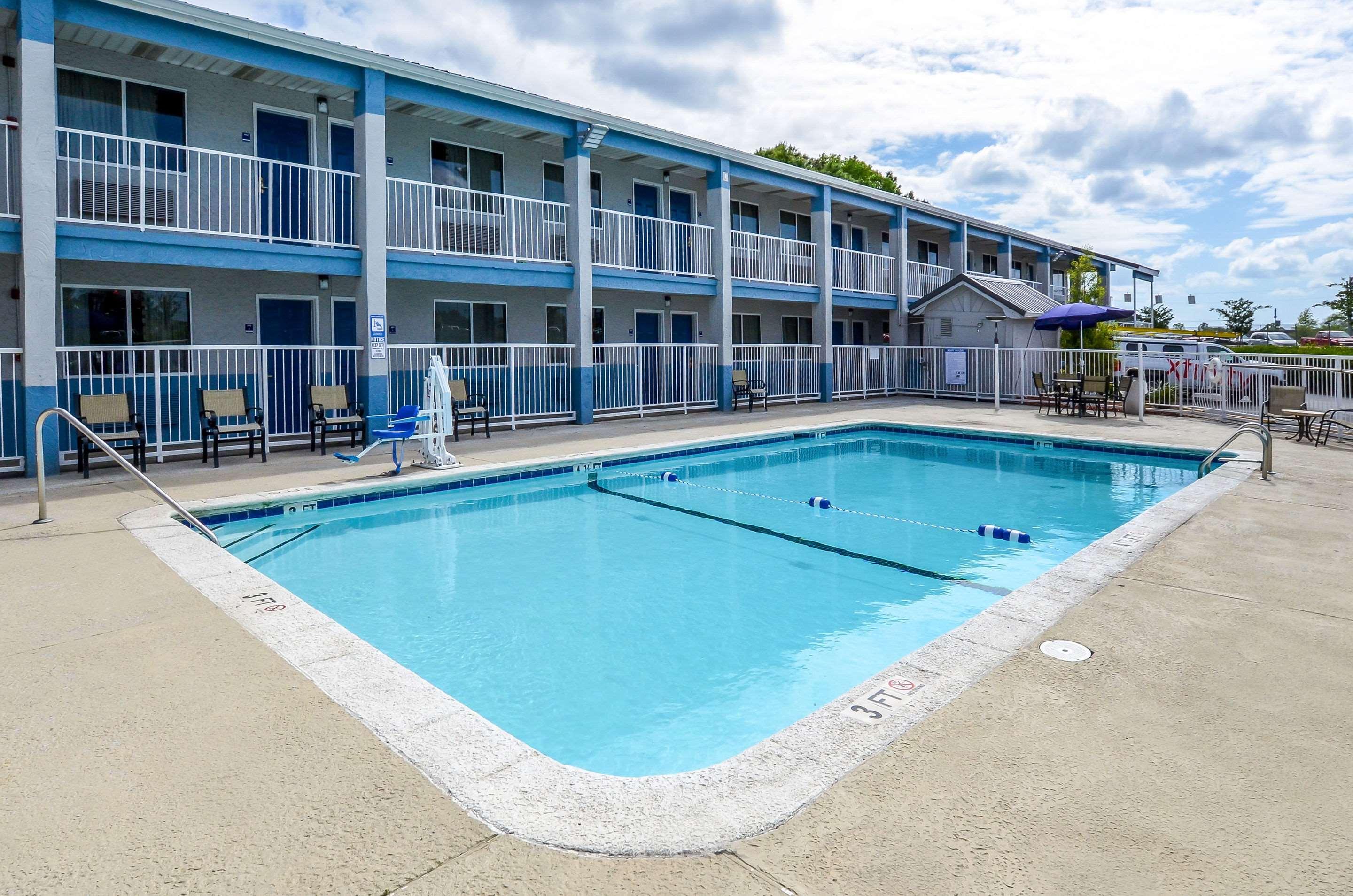 Rodeway Inn North Charleston - Ashley Phosphate Bagian luar foto