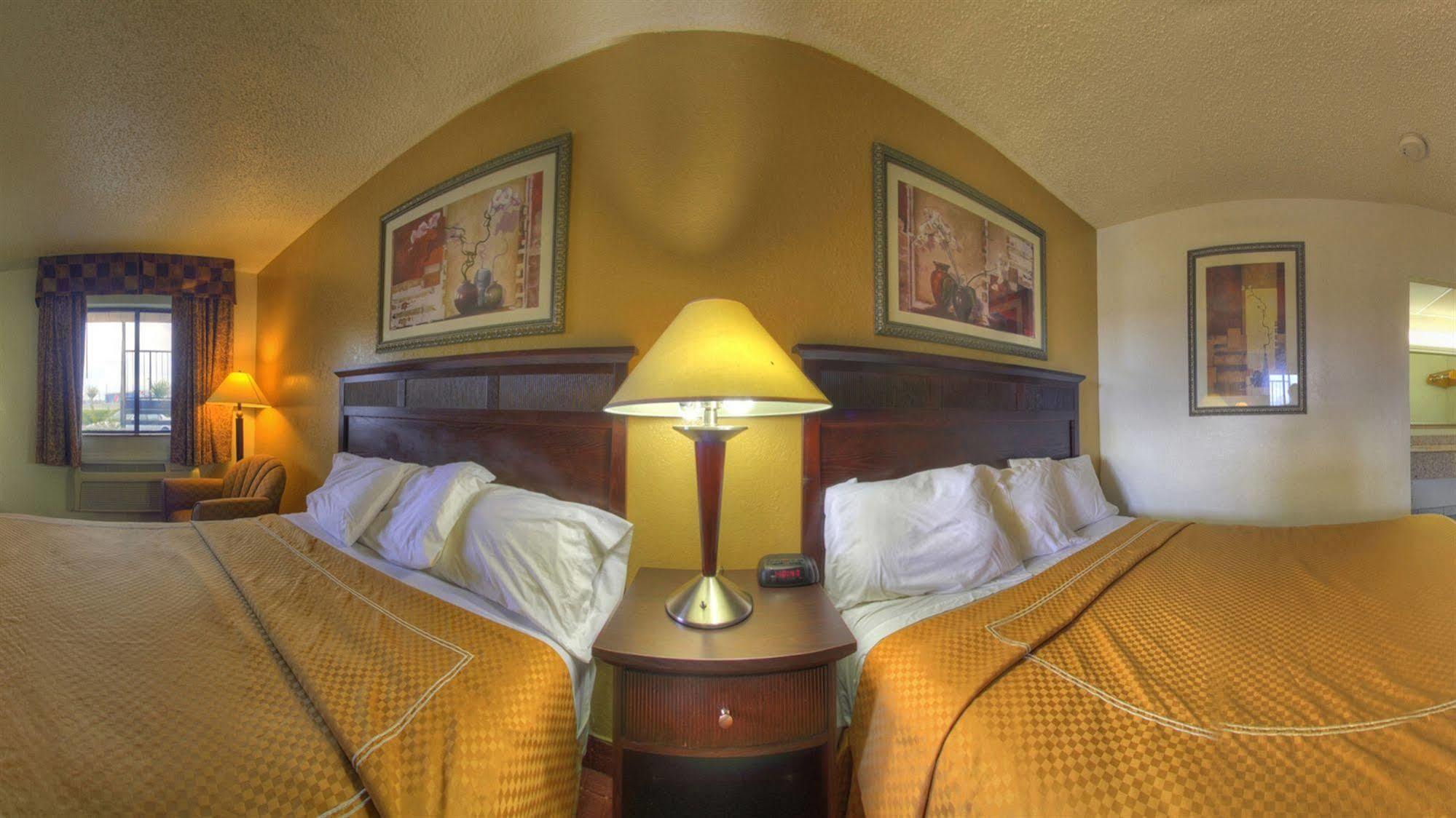 Rodeway Inn North Charleston - Ashley Phosphate Bagian luar foto