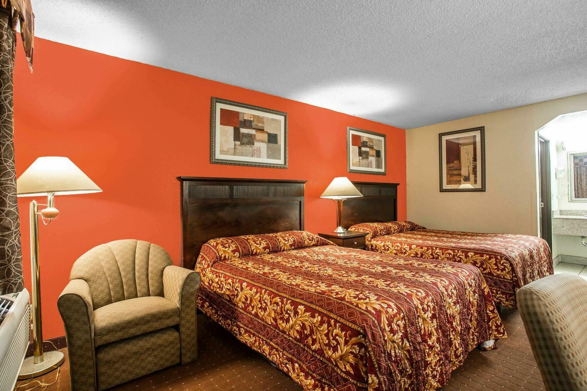Rodeway Inn North Charleston - Ashley Phosphate Bagian luar foto